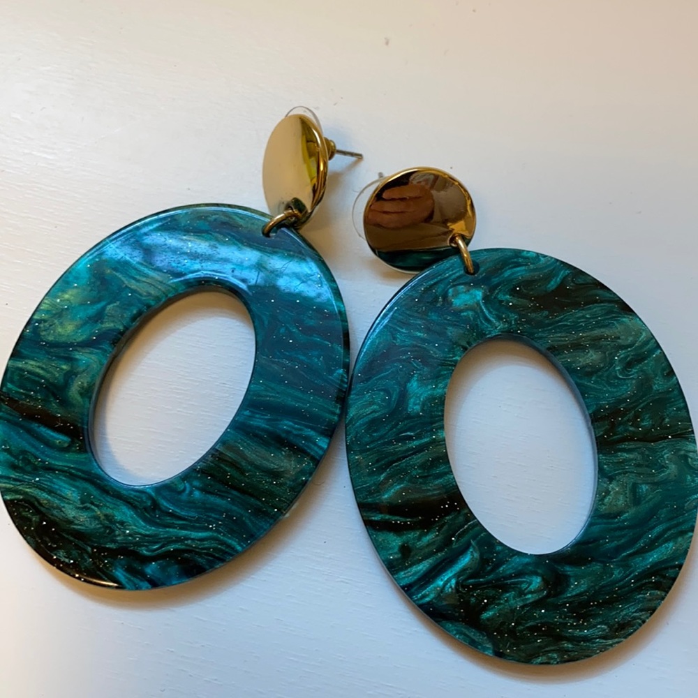 Loft hoops